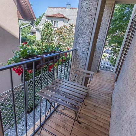 Liepu 16 * פלאנגה